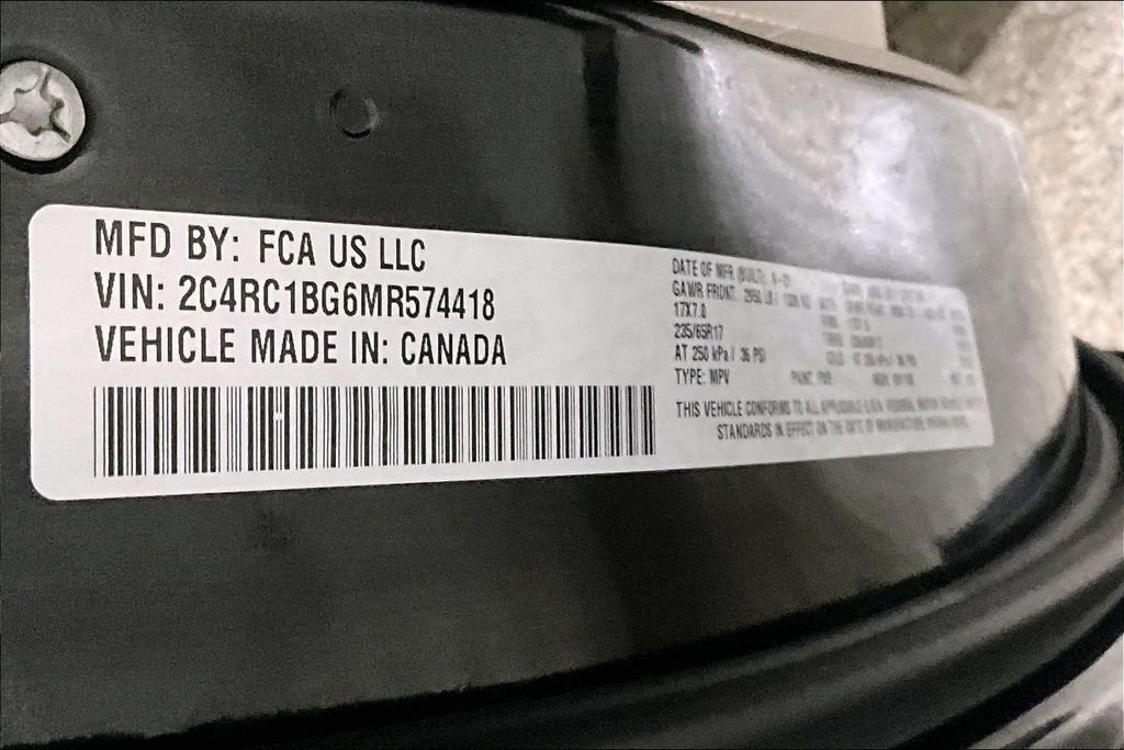 Used 2021 Chrysler Pacifica Touring-L image 17