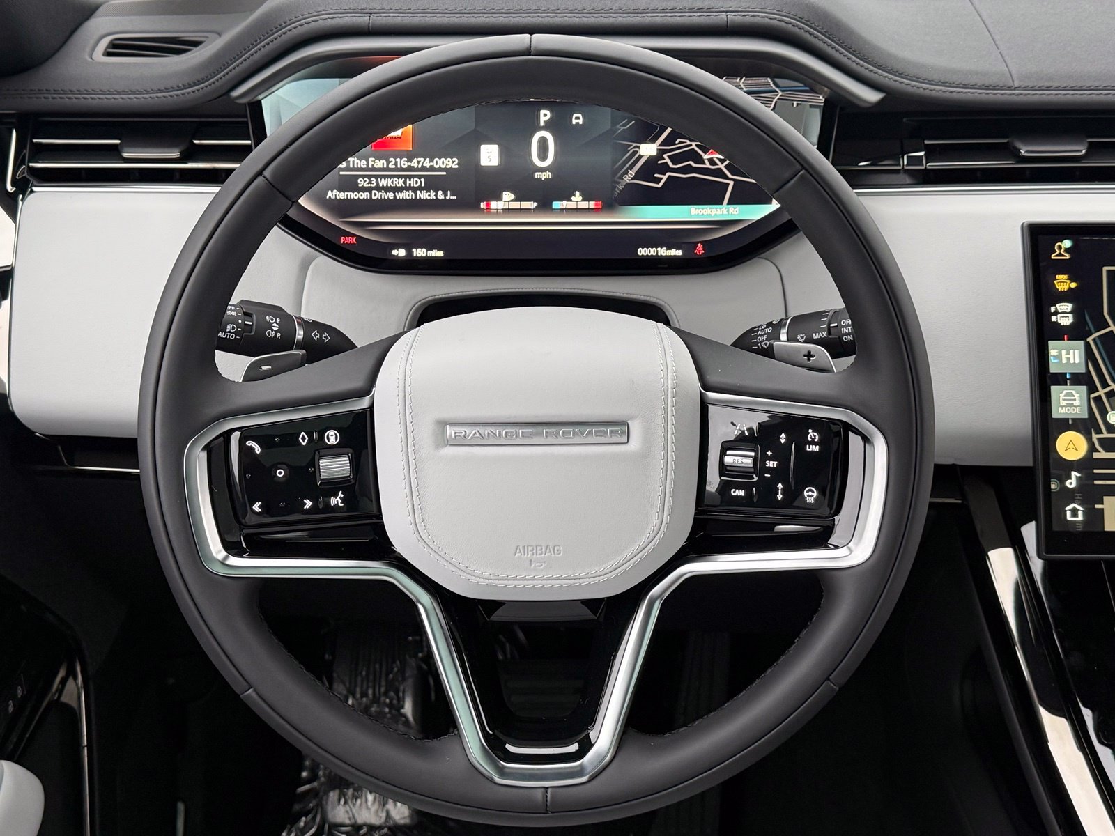 New 2027 Land Rover Range Rover Sport SE AWD/4WD image 31