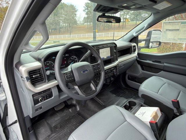 New 2024 Ford F450 XL w/ XL Chrome Package image 6
