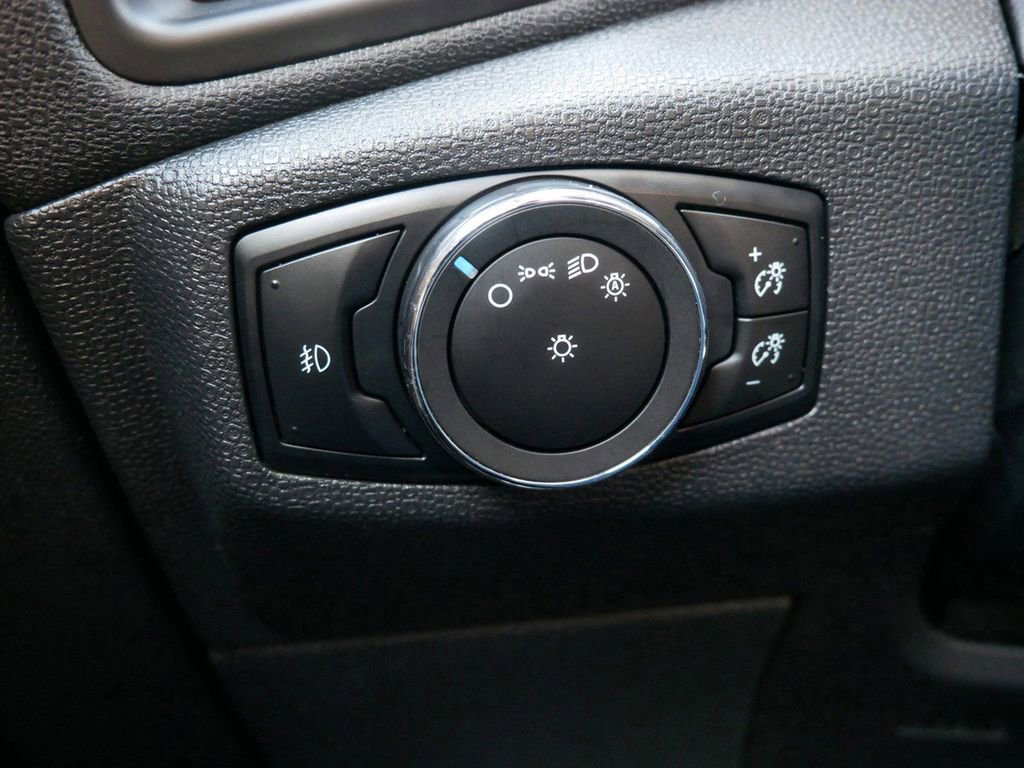 Certified 2021 Ford EcoSport SES image 21