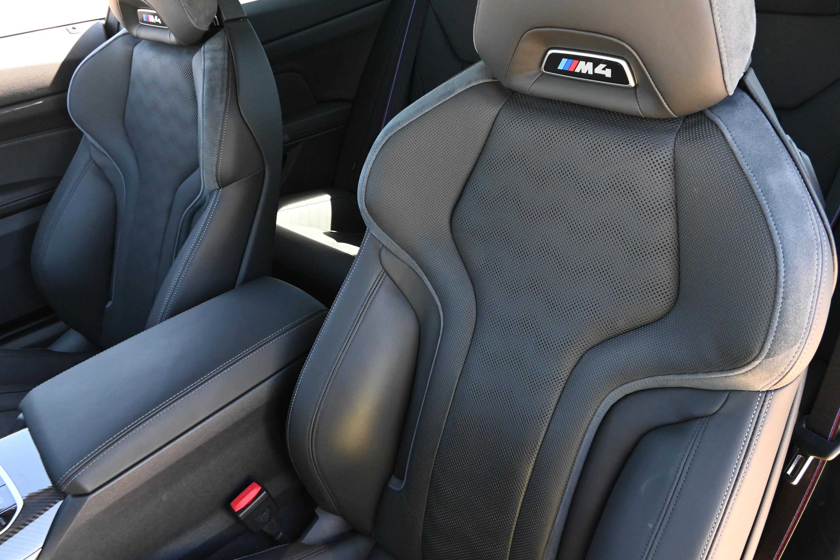 Used 2024 BMW M4 Competition w/ Executive Package RWD image 10