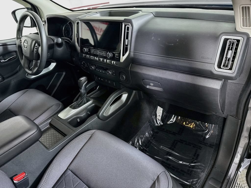 Certified 2025 Nissan Frontier SV w/ SV Convenience Package AWD/4WD image 31
