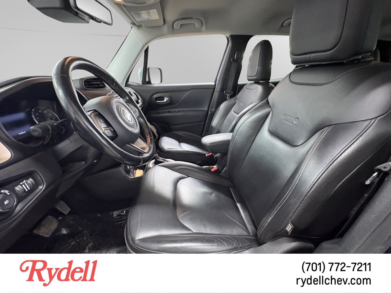 Used 2016 Jeep Renegade Limited AWD/4WD image 10