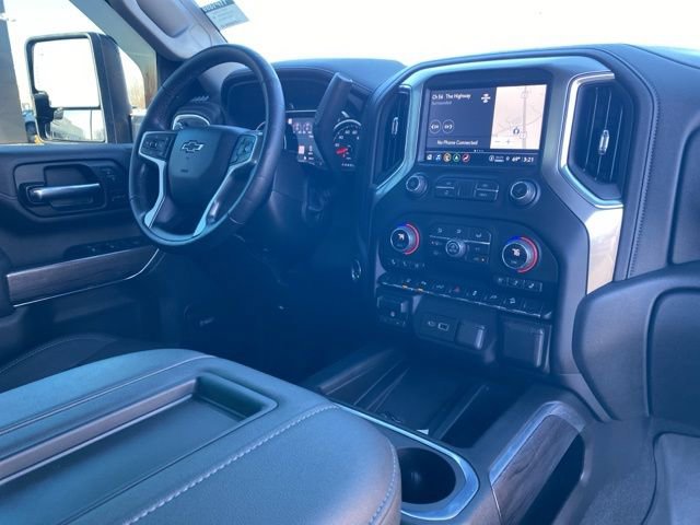 Used 2022 Chevrolet Silverado 2500 LTZ w/ LTZ Plus Package image 7
