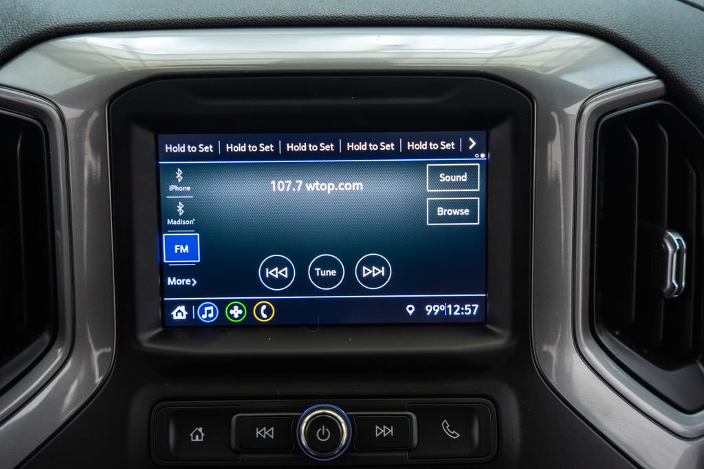 Used 2021 Chevrolet Silverado 1500 Custom Trail Boss AWD/4WD image 26