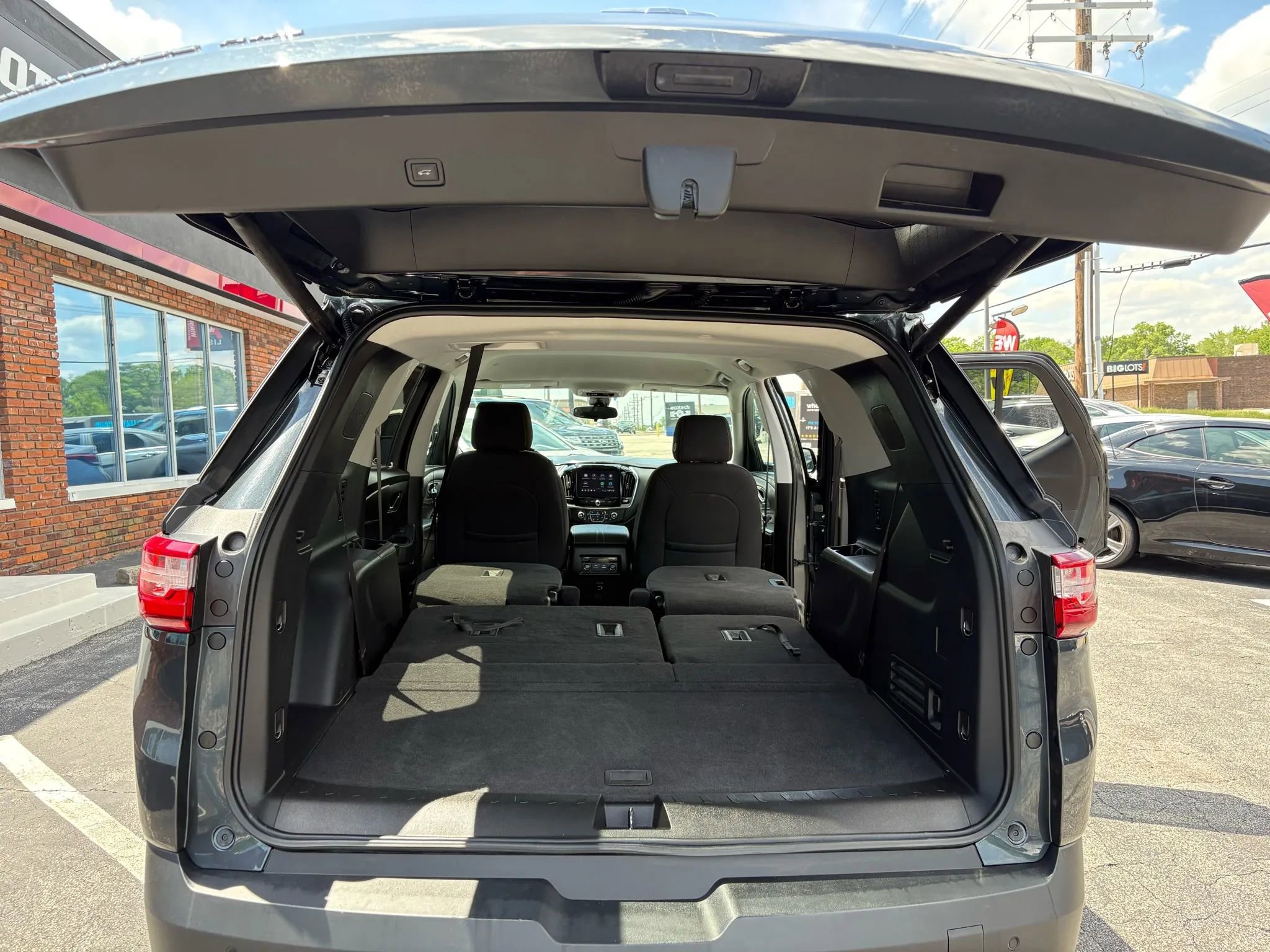 Used 2020 Chevrolet Traverse LT w/ Driver Confidence II Package image 80