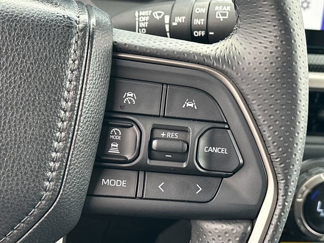 Used 2026 Toyota 4Runner Limited AWD/4WD image 25