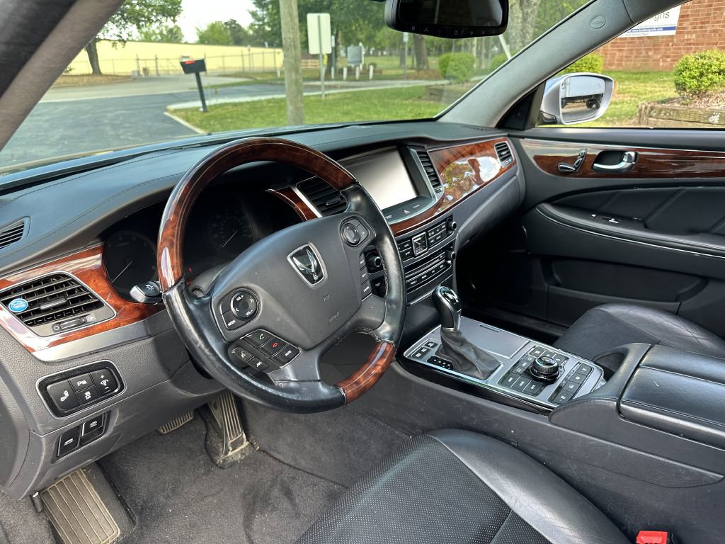 Used 2015 Hyundai Equus Signature RWD image 15