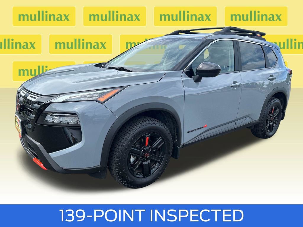 Used 2025 Nissan Rogue SV AWD/4WD image 15