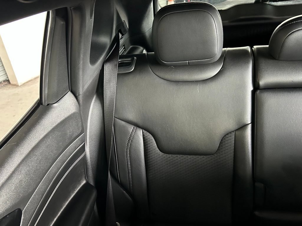 Used 2022 Jeep Compass Latitude FWD image 12
