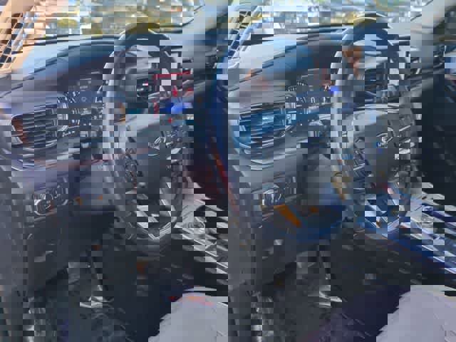 Used 2020 Ford Explorer Limited image 10