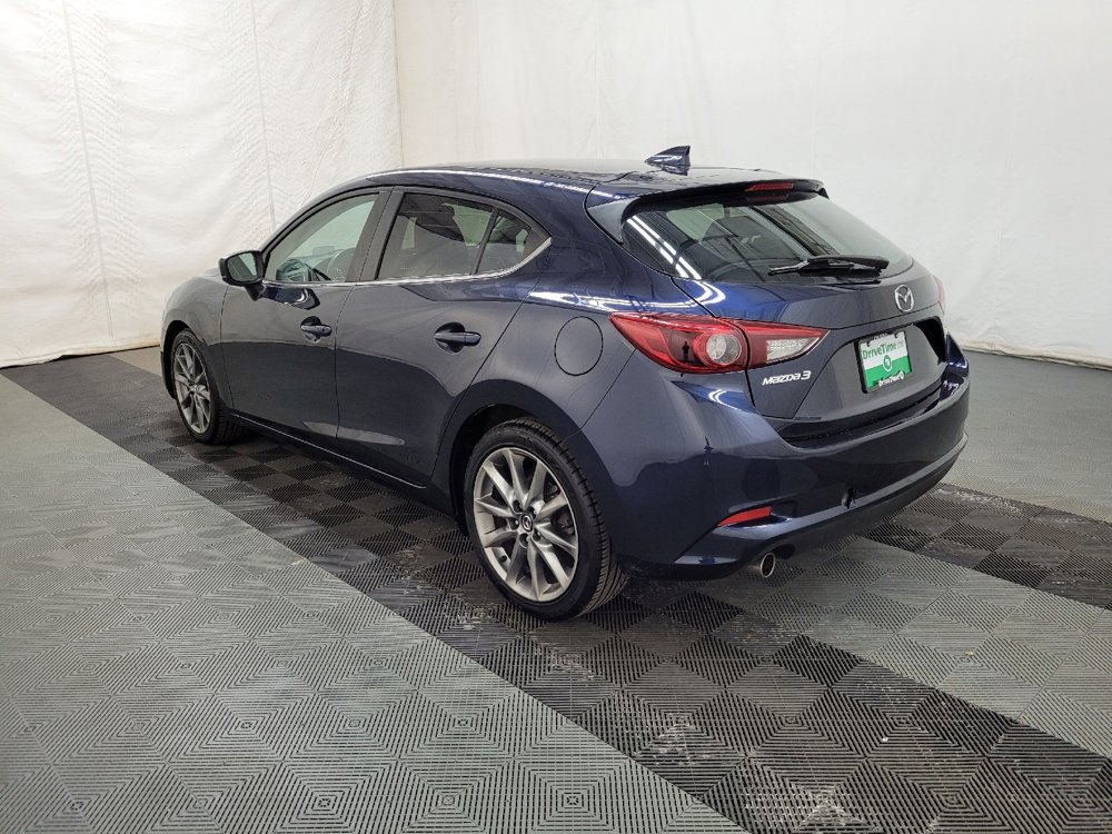 Used 2018 MAZDA MAZDA3 Grand Touring image 3