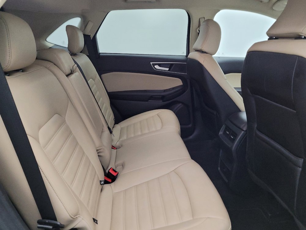 Used 2024 Ford Edge SEL image 19