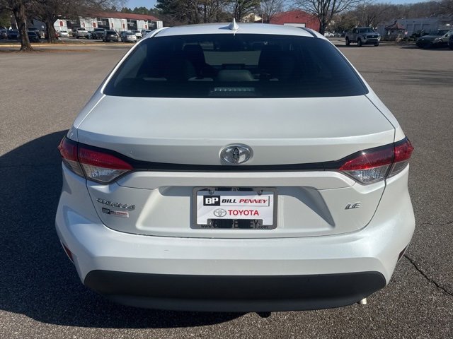 Used 2023 Toyota Corolla LE image 4