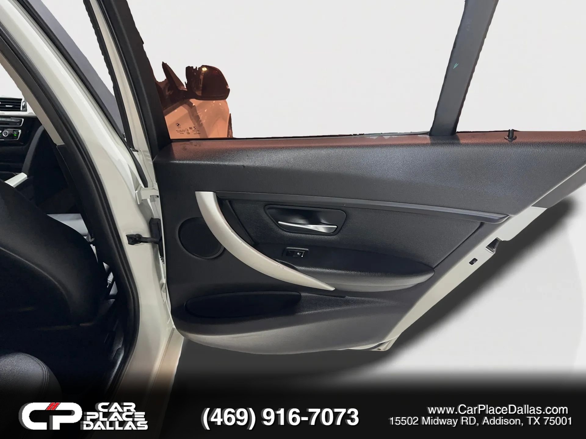 Used 2017 BMW 320i Sedan RWD image 26