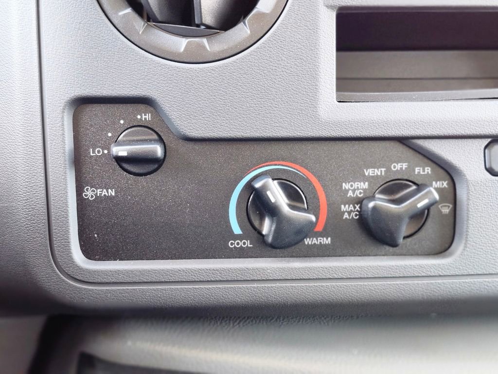 New 2026 Ford E-350 and Econoline 350 Super Duty w/ Power Equipment Group image 25