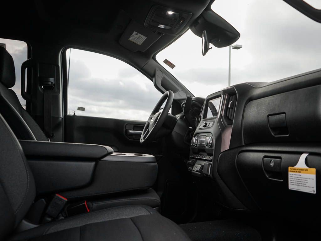 New 2026 GMC Sierra 1500 Pro w/ Graphite Edition AWD/4WD image 9