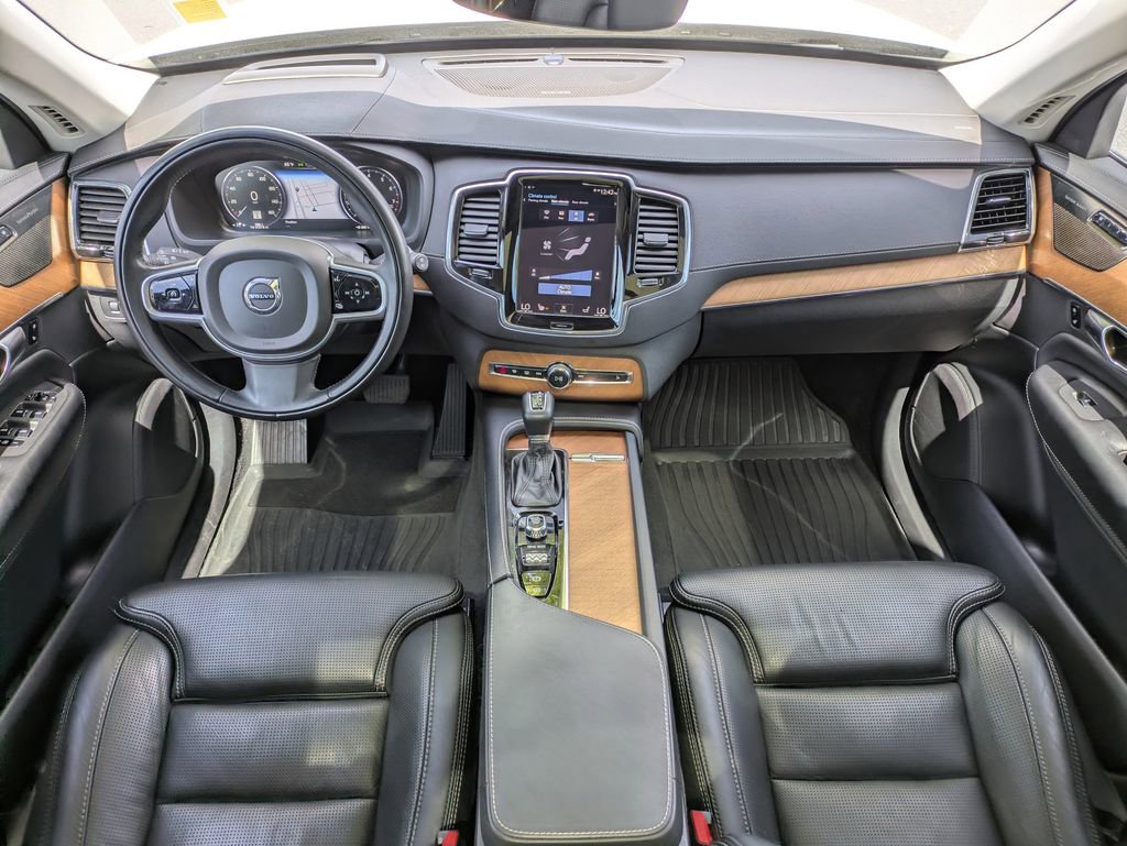 Used 2020 Volvo XC90 T6 Inscription w/ Protection Package Premier image 21