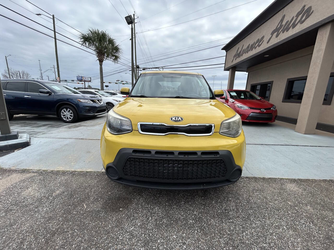 Used 2015 Kia Soul + image 6