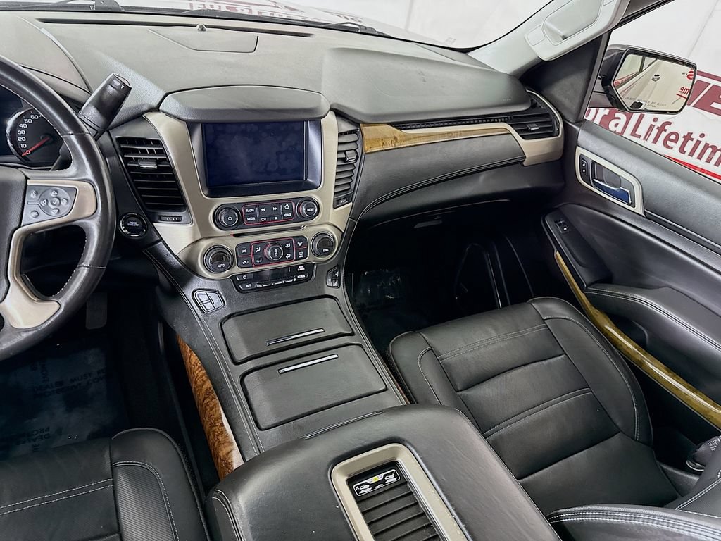 Used 2016 GMC Yukon Denali w/ Open Road Package AWD/4WD image 29