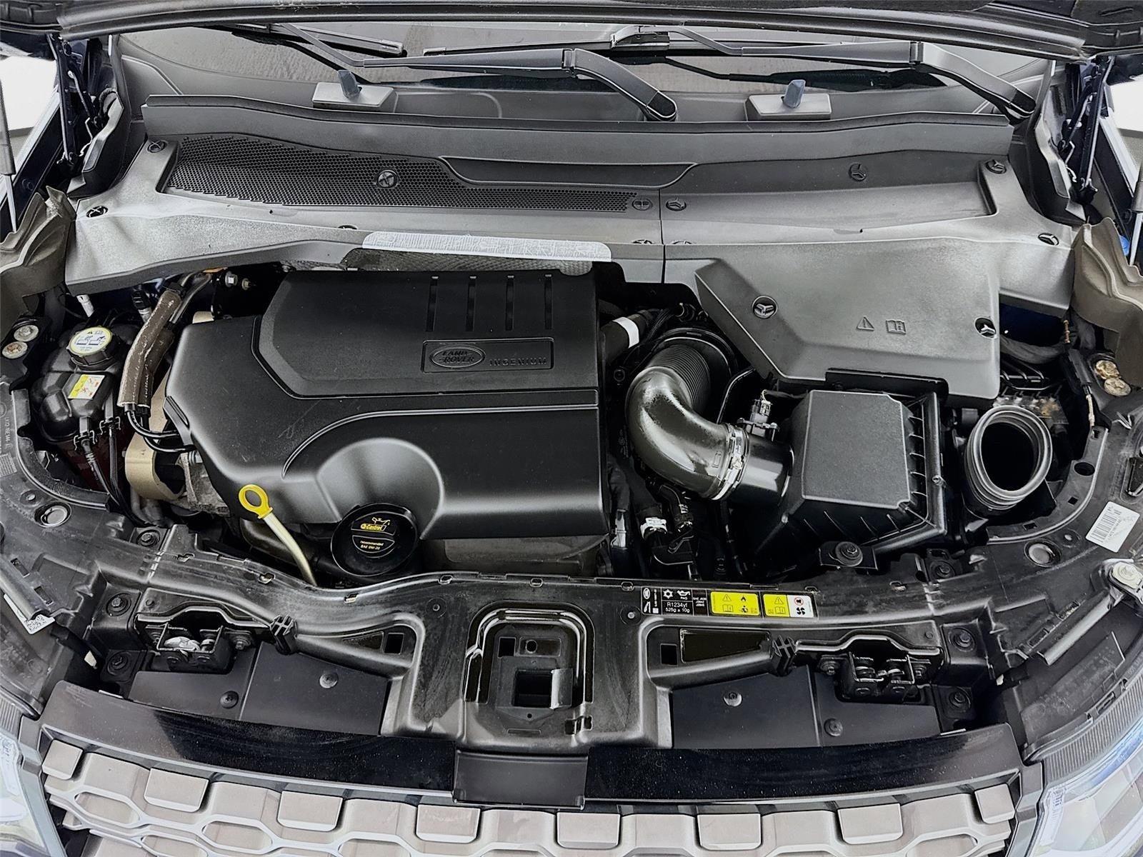 Used 2020 Land Rover Discovery Sport SE R-Dynamic image 31