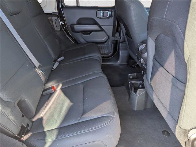 Used 2019 Jeep Wrangler Unlimited Sahara image 20