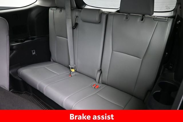 Used 2023 Toyota Highlander Platinum AWD/4WD image 16