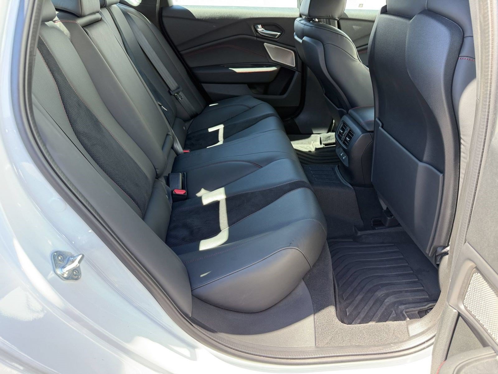 Used 2025 Acura TLX Type S AWD/4WD image 30