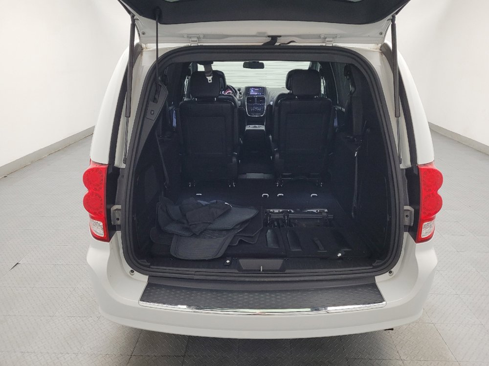 Used 2020 Dodge Grand Caravan GT FWD image 29