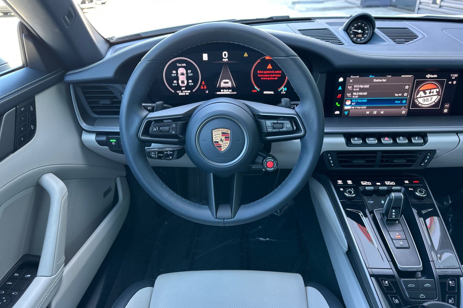 Certified 2025 Porsche 911 Carrera RWD image 15