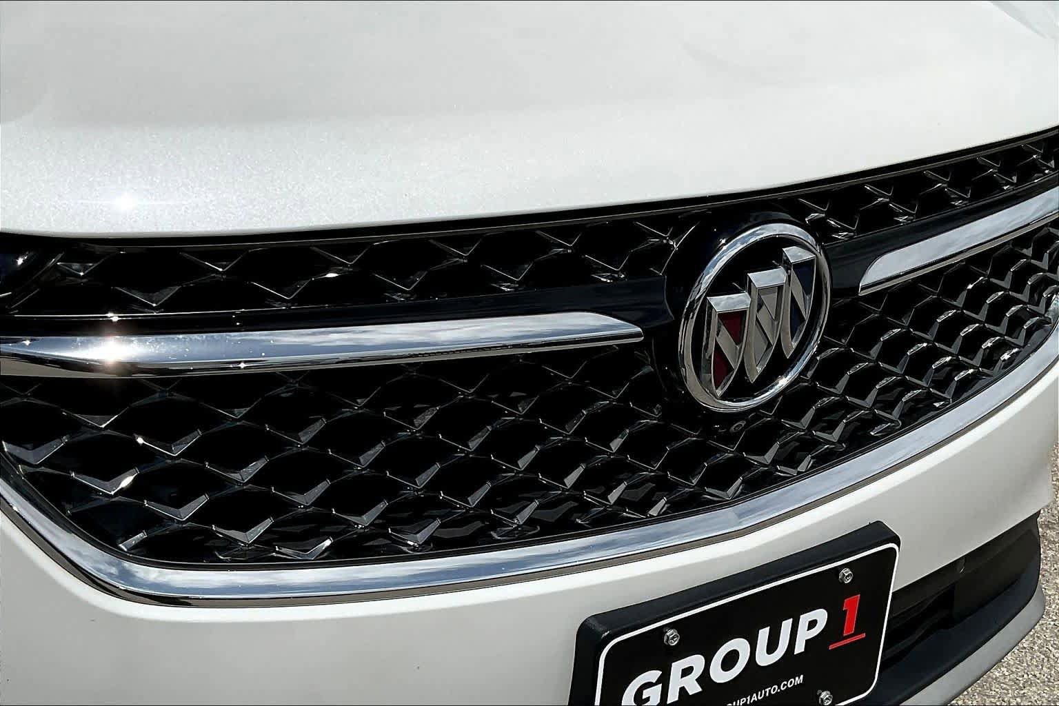 Used 2023 Buick Envision Avenir image 29