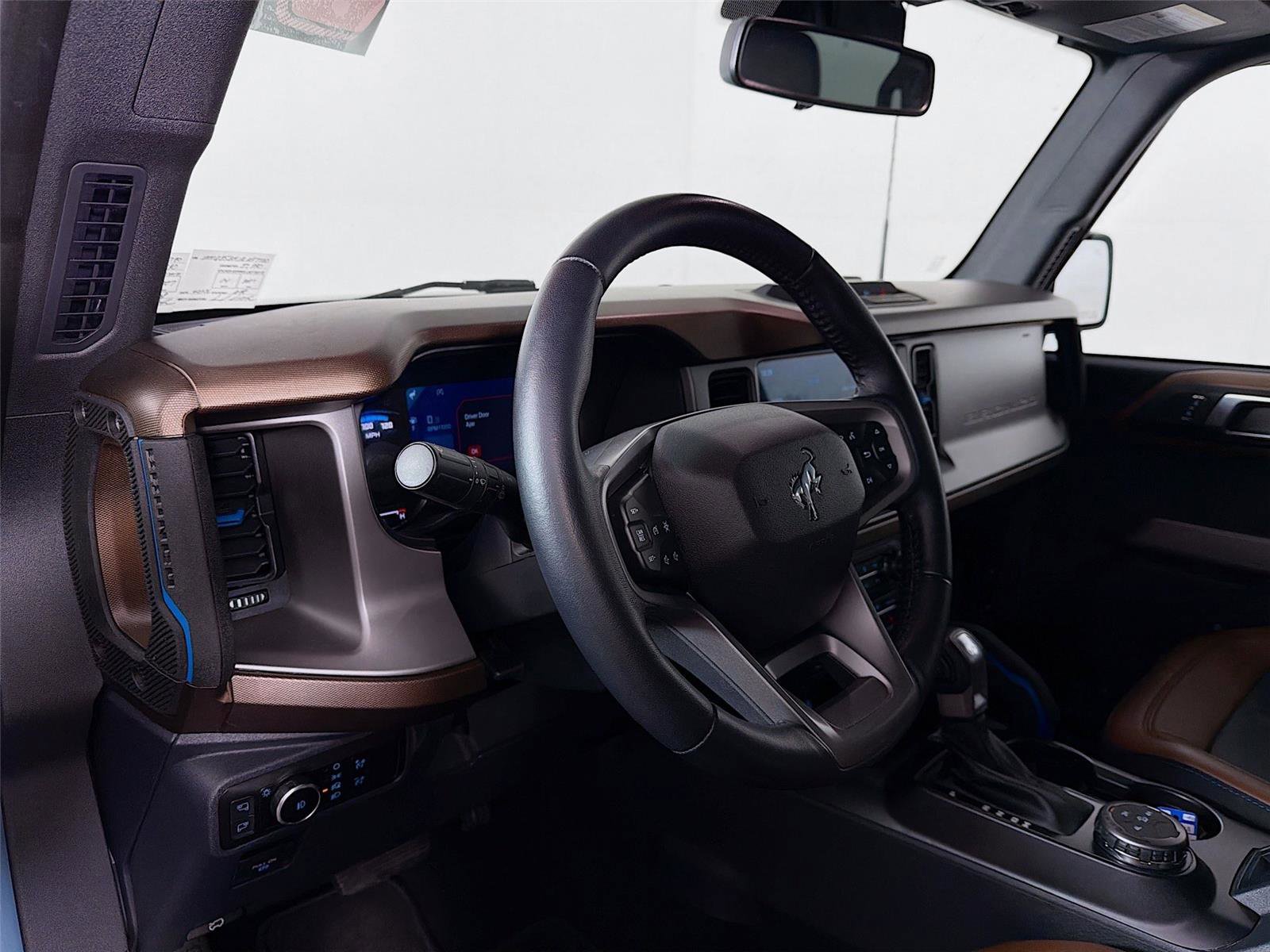 Used 2023 Ford Bronco Outer Banks AWD/4WD image 9