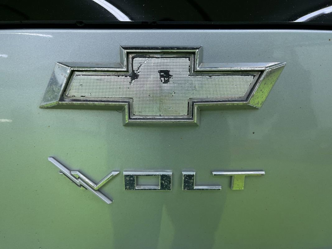 Used 2013 Chevrolet Volt w/ Enhanced Safety Package 2 image 13