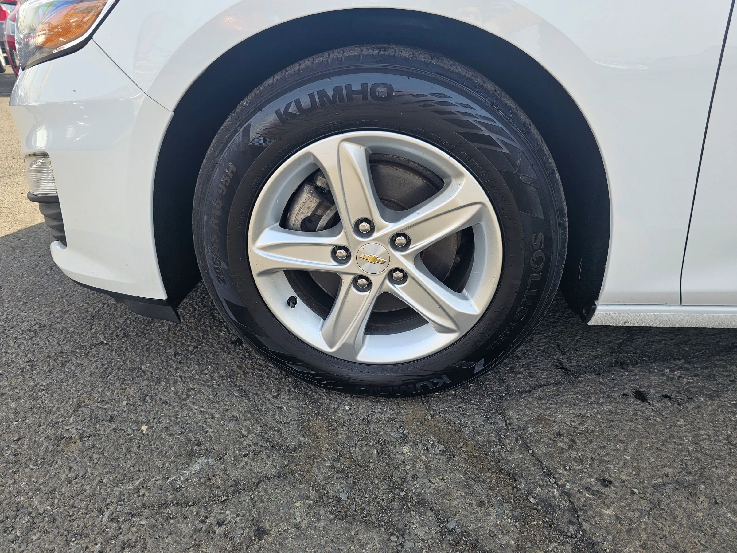 Used 2023 Chevrolet Malibu LS image 31