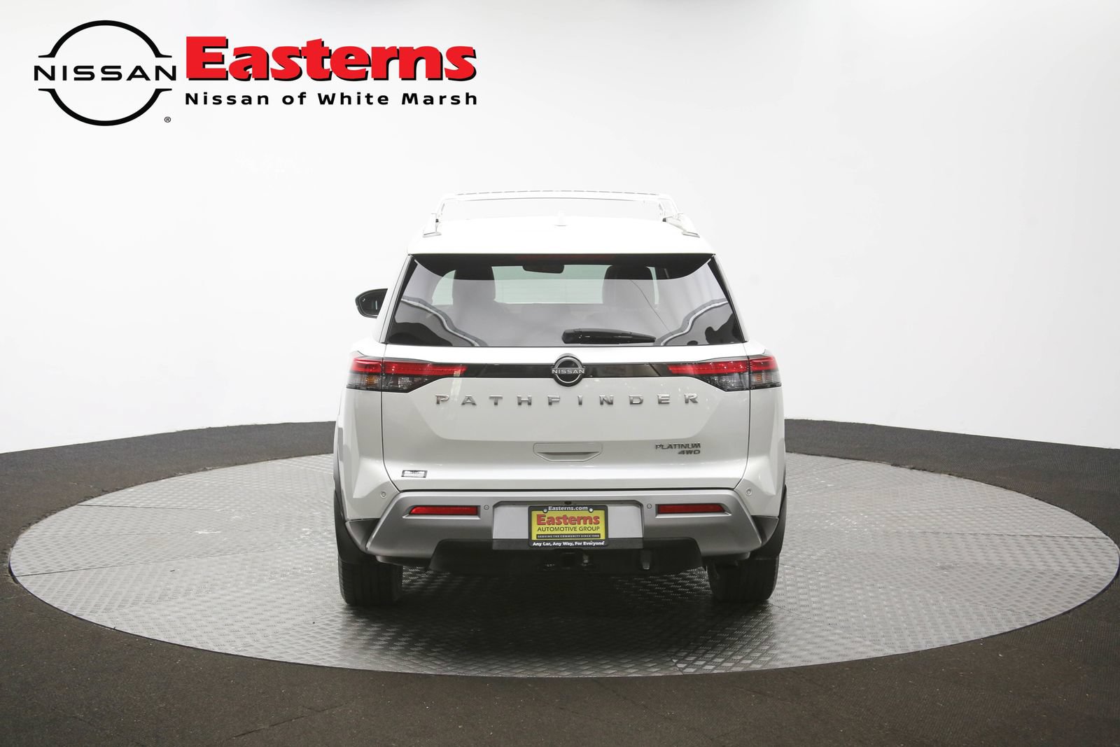 Used 2023 Nissan Pathfinder Platinum AWD/4WD image 40