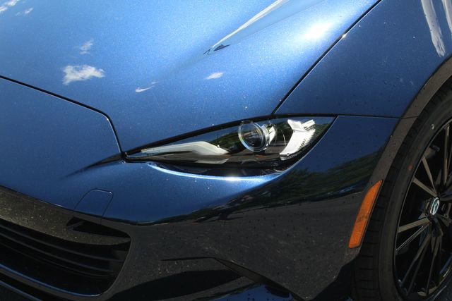 New 2026 MAZDA MX-5 Miata Club w/ Weather Package RWD image 9