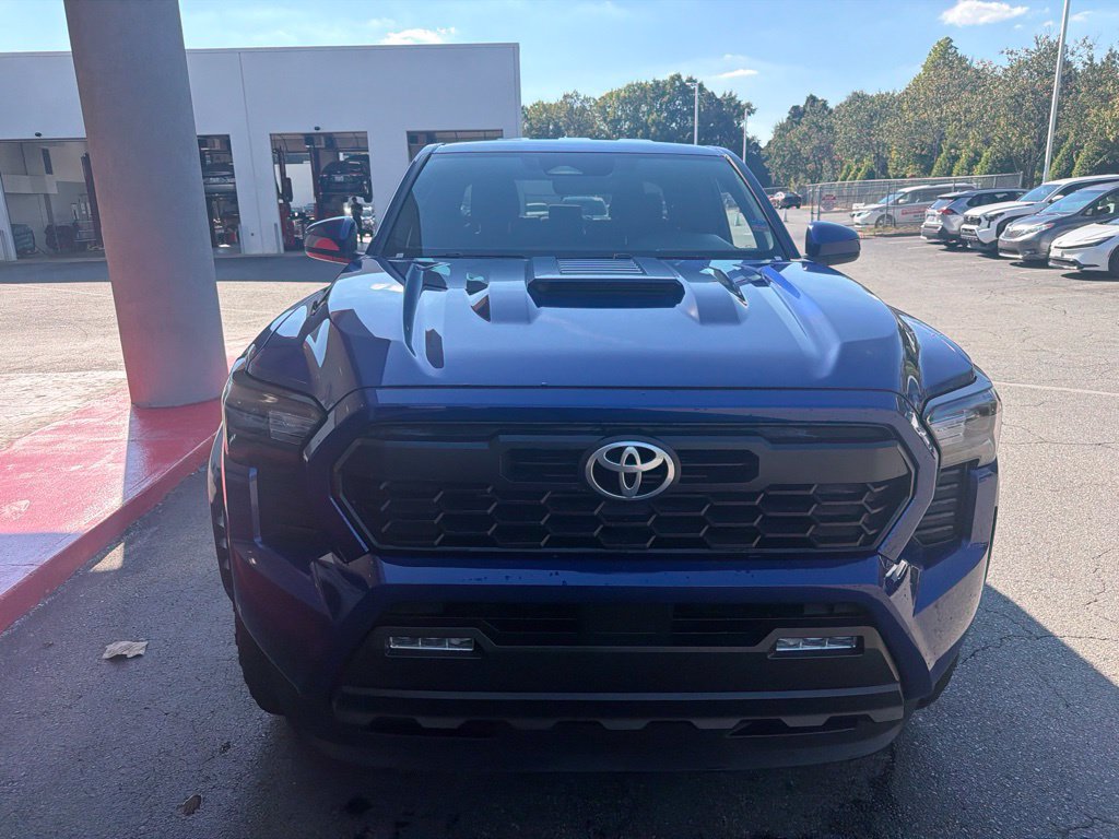 Used 2024 Toyota Tacoma TRD Sport RWD image 3
