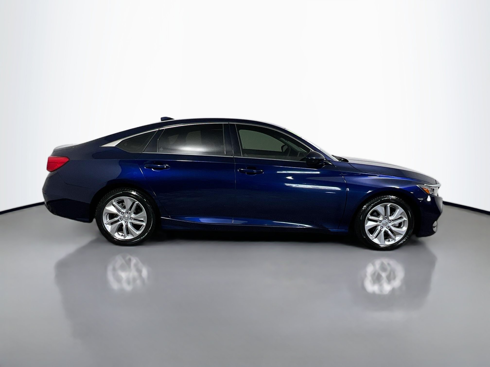 Used 2020 Honda Accord LX image 3