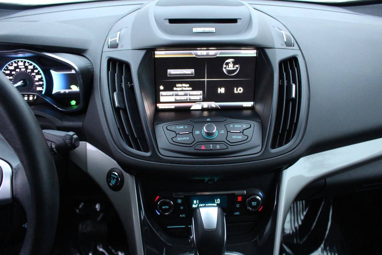 Used 2013 Ford C-MAX SEL image 28