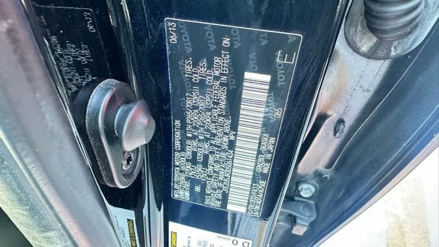 Used 2013 Toyota 4Runner SR5 image 28