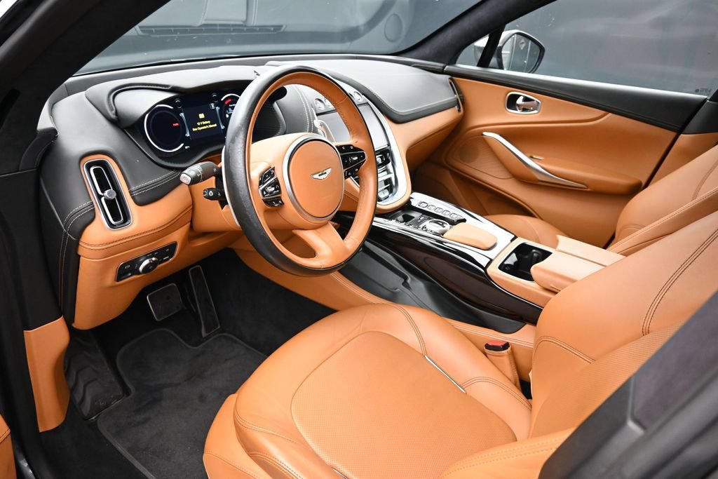 Used 2021 Aston Martin DBX AWD/4WD image 12