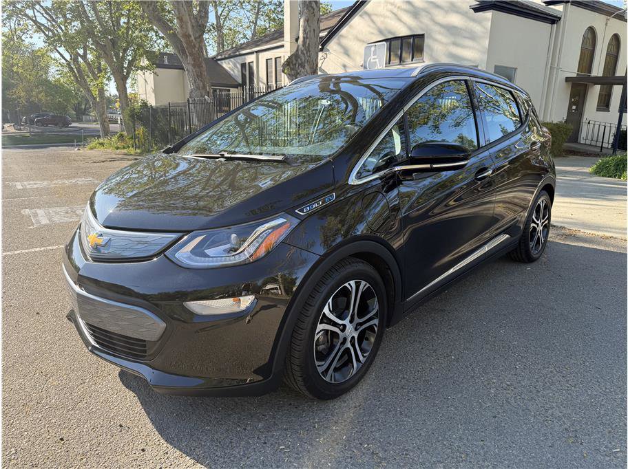 Used 2017 Chevrolet Bolt Premier w/ Driver Confidence II Package image 3