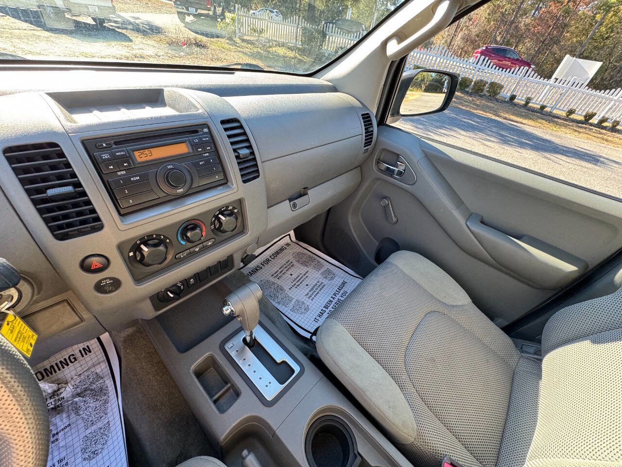 Used 2013 Nissan Frontier S image 18