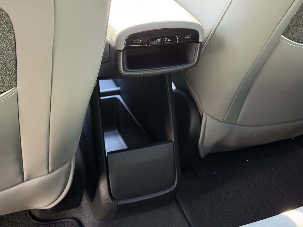 New 2026 Volvo EX30 Cross Country Ultra w/ Protection Package Premier AWD/4WD image 12