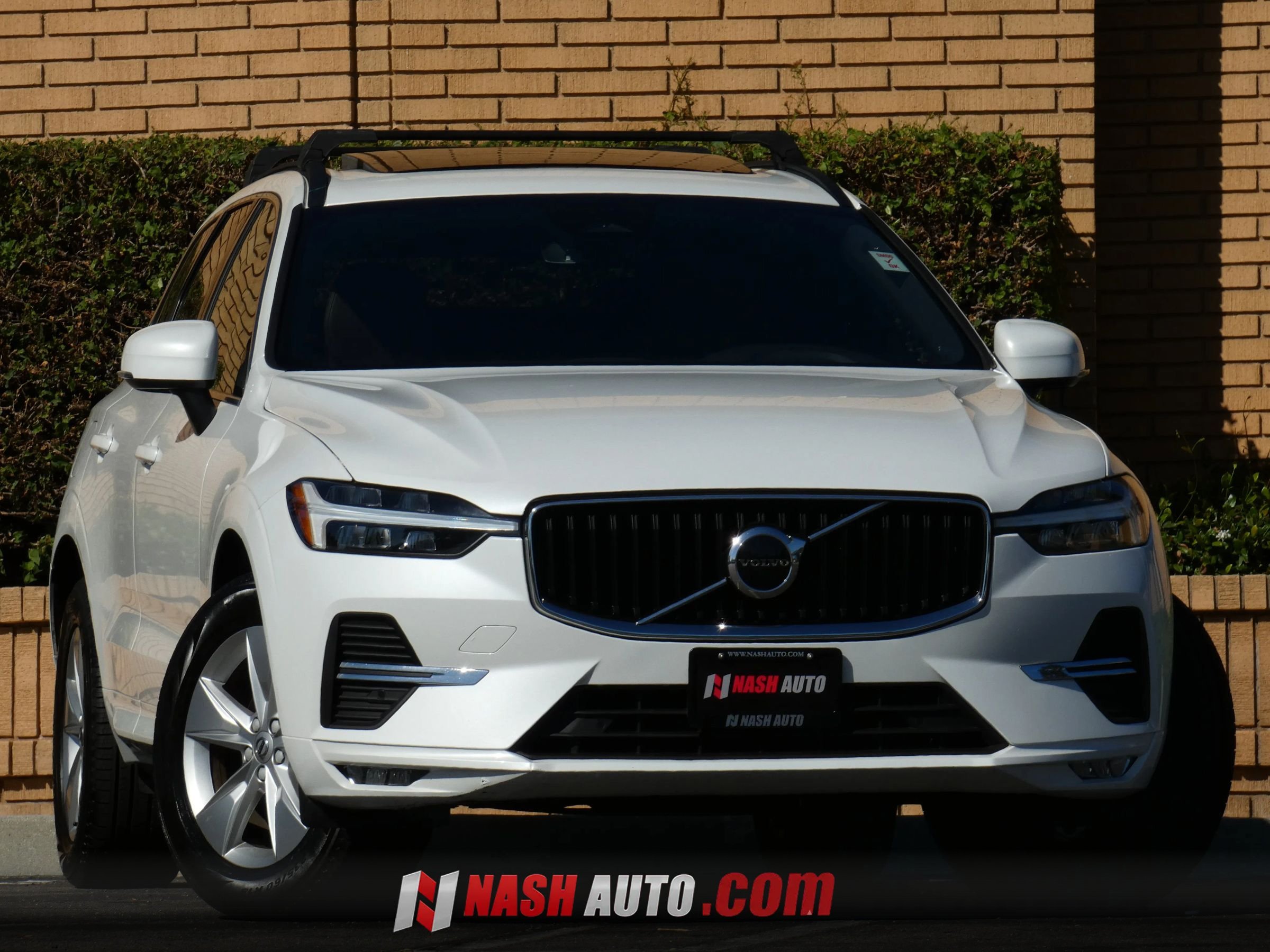 Used 2022 Volvo XC60 B5 Momentum