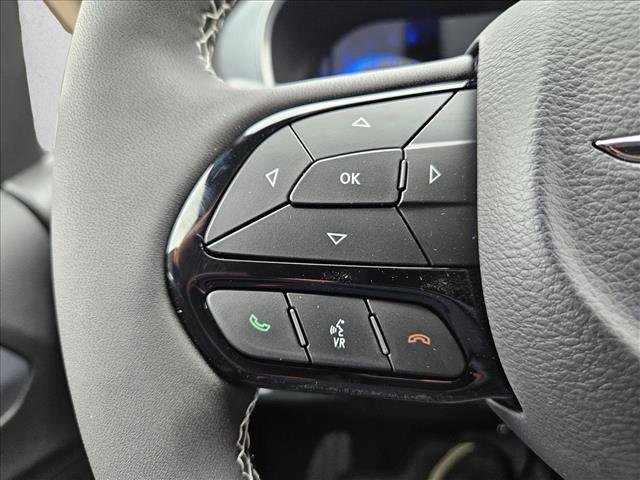 New 2026 Chrysler Pacifica Limited w/ S Appearance Package FWD image 16