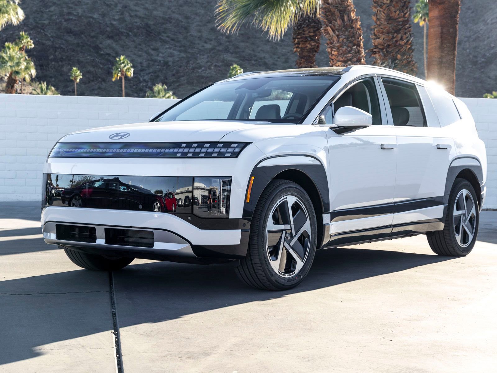 New 2026 Hyundai Ioniq 9 Limited image 5