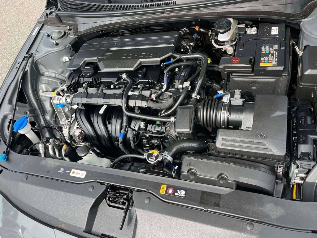 Used 2026 Hyundai Elantra Sport w/ Cargo Package FWD image 33