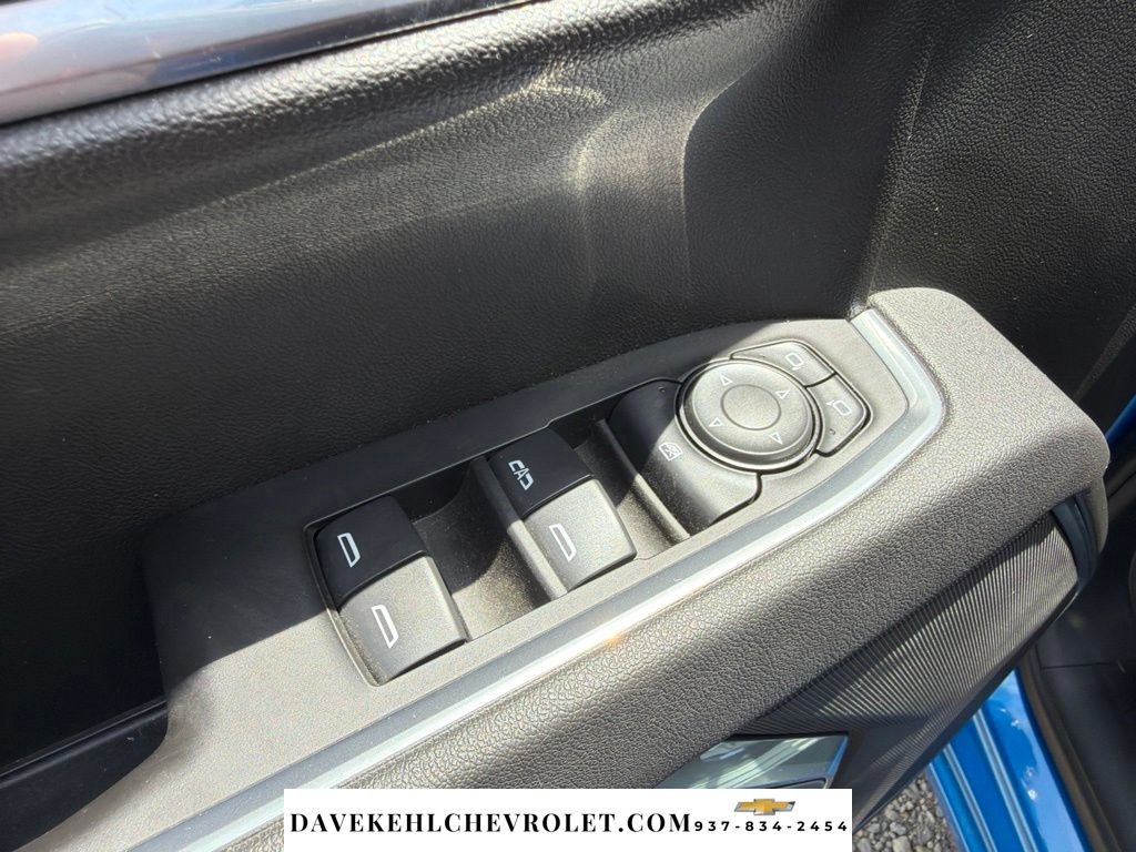 Used 2025 Chevrolet Silverado 1500 LT AWD/4WD image 10