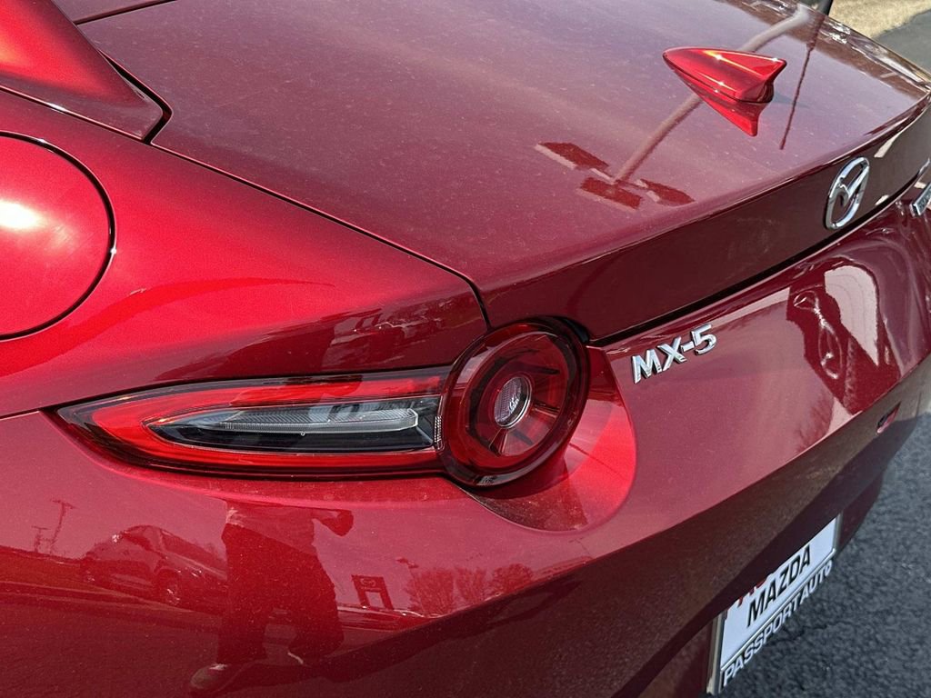 New 2026 MAZDA MX-5 Miata RF Grand Touring RWD image 8
